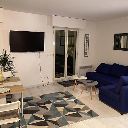 Appartement Studio Sanary Centre Luaran gambar