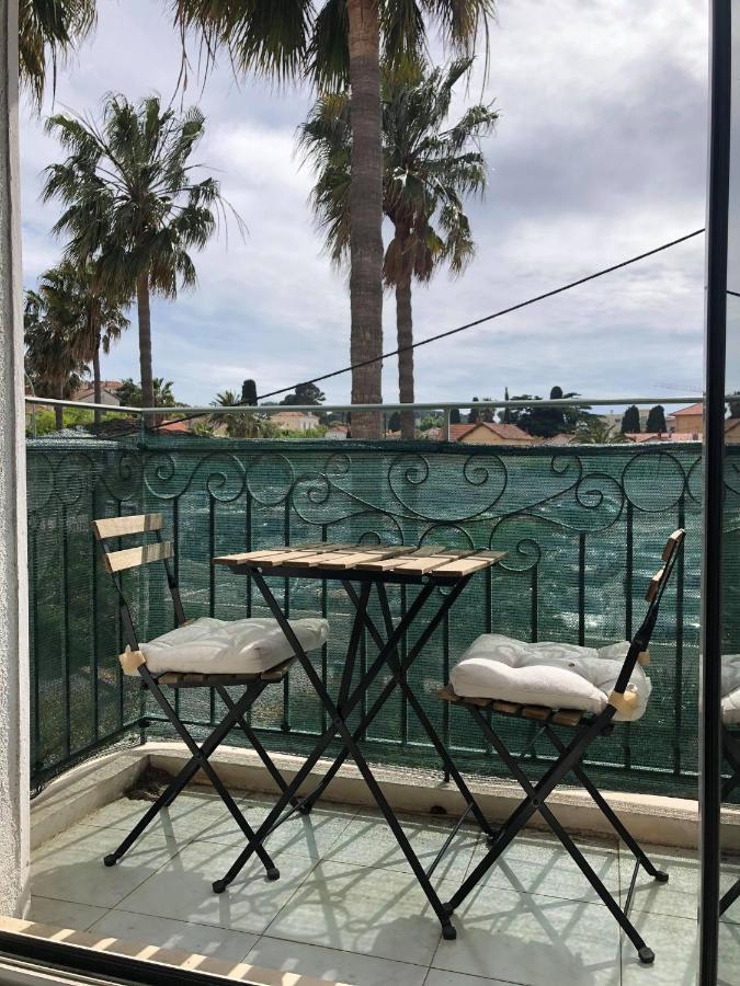 Appartement Studio Sanary Centre Luaran gambar